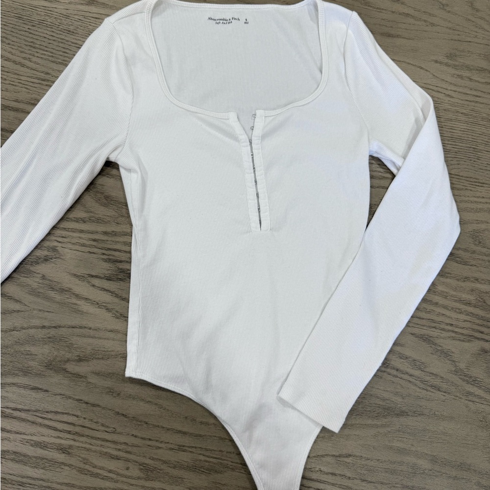 Abercrombie & Fitch White Ribbed Bodysuit